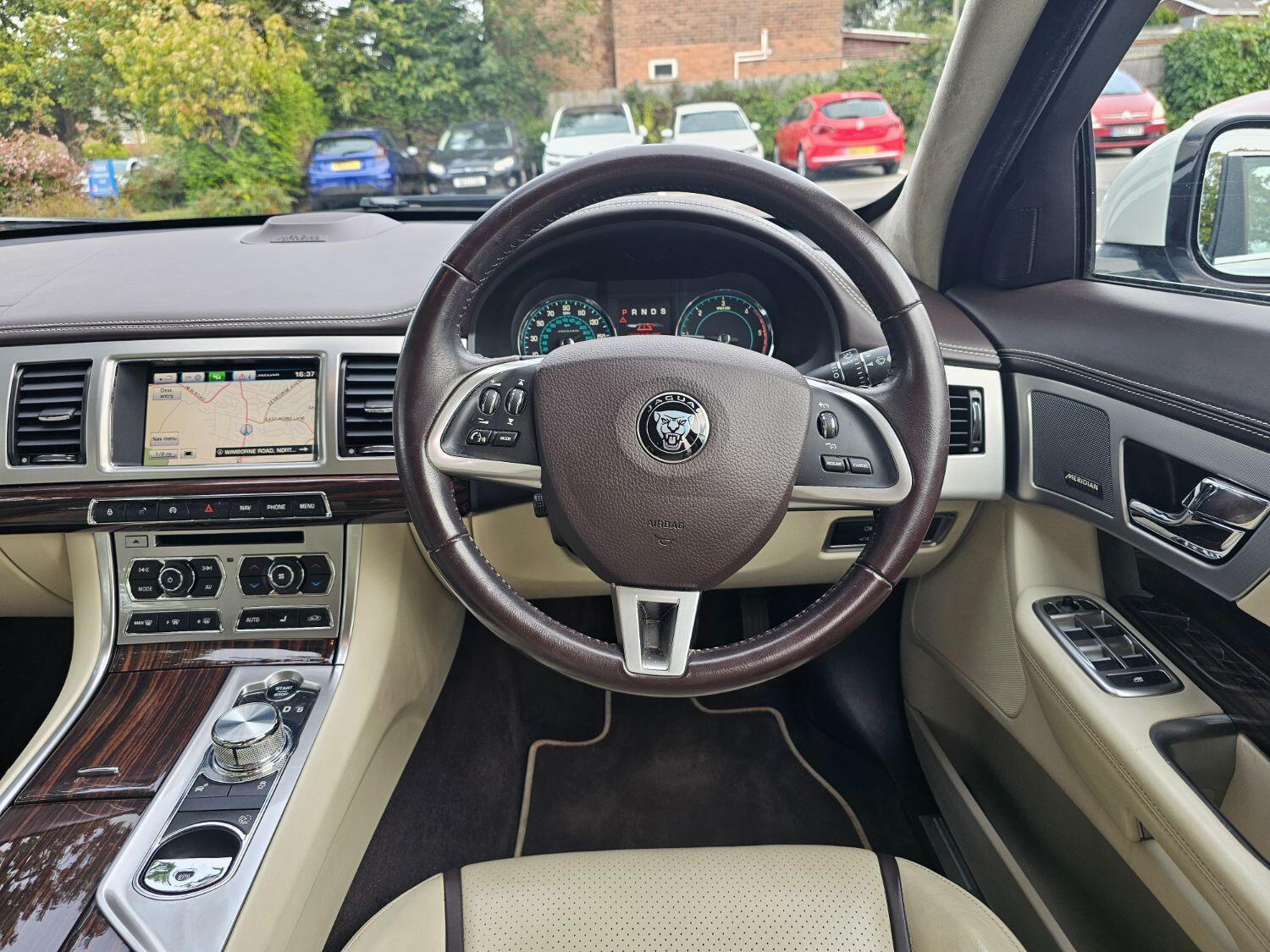 Used Jaguar XF 2014 for sale - 76794622: Photo 16