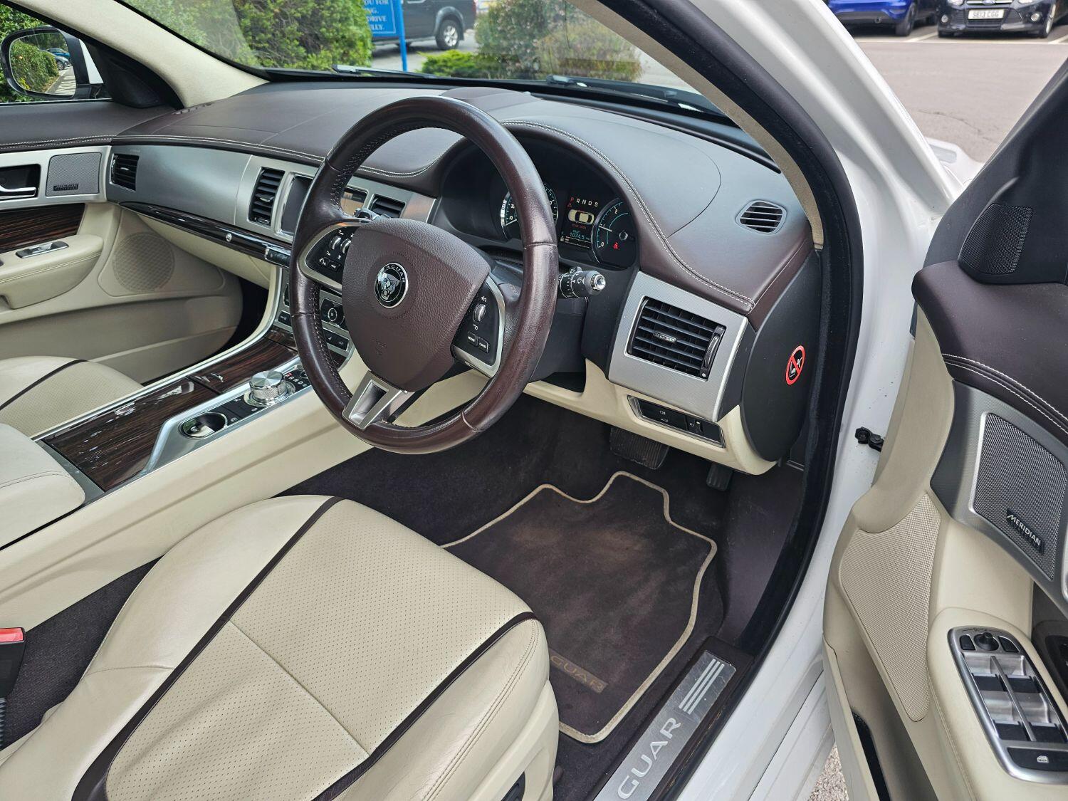 Used Jaguar XF 2014 for sale - 76794622: Photo 17