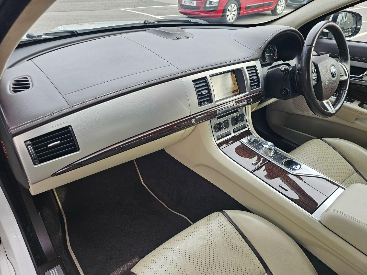 Used Jaguar XF 2014 for sale - 76794622: Photo 18