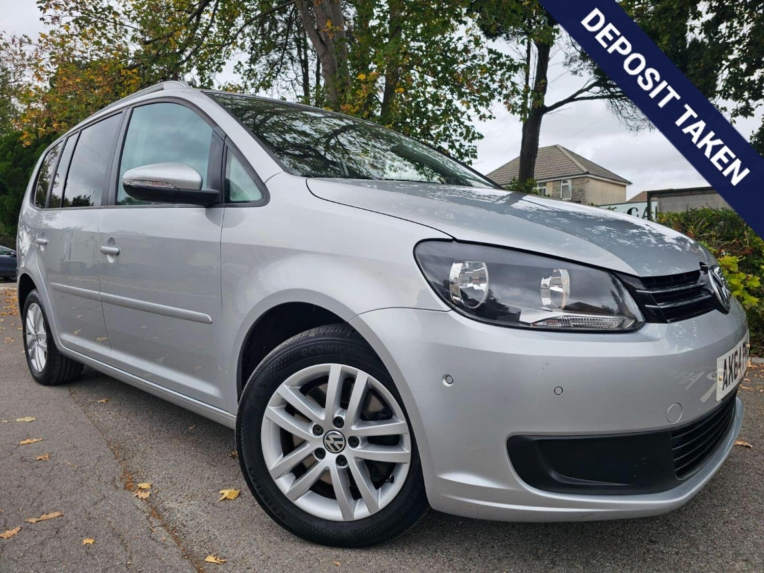 Used Volkswagen Touran 2014 for sale - 76319438: Photo 1