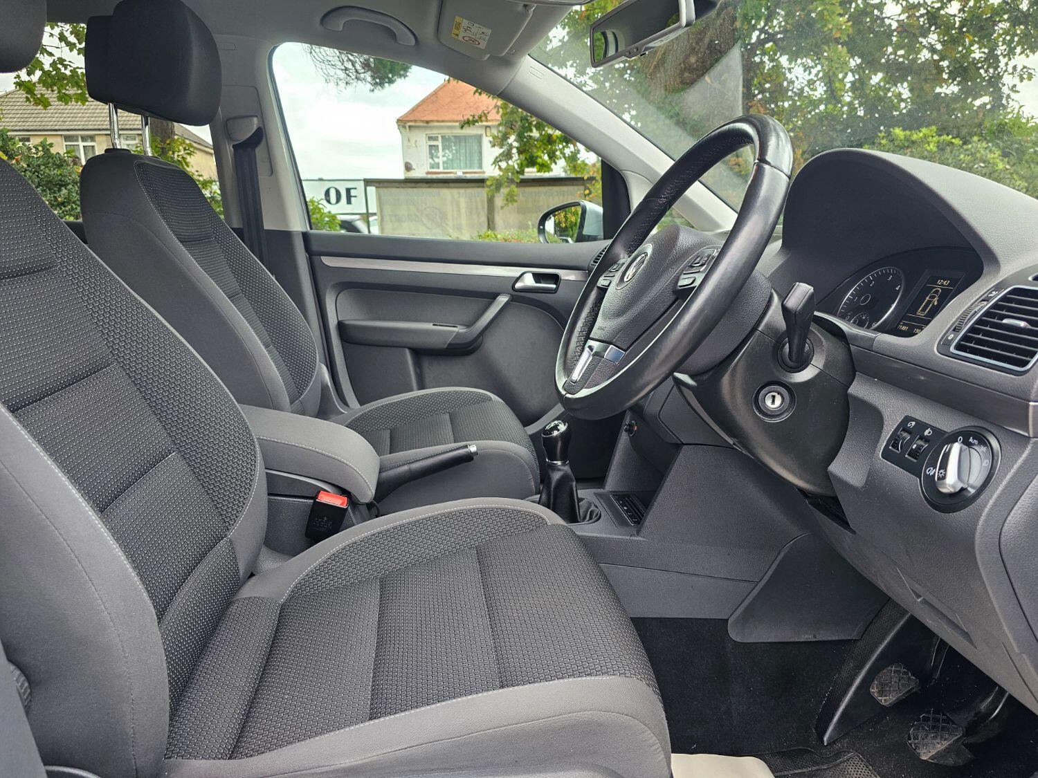 Used Volkswagen Touran 2014 for sale - 76319438: Photo 16