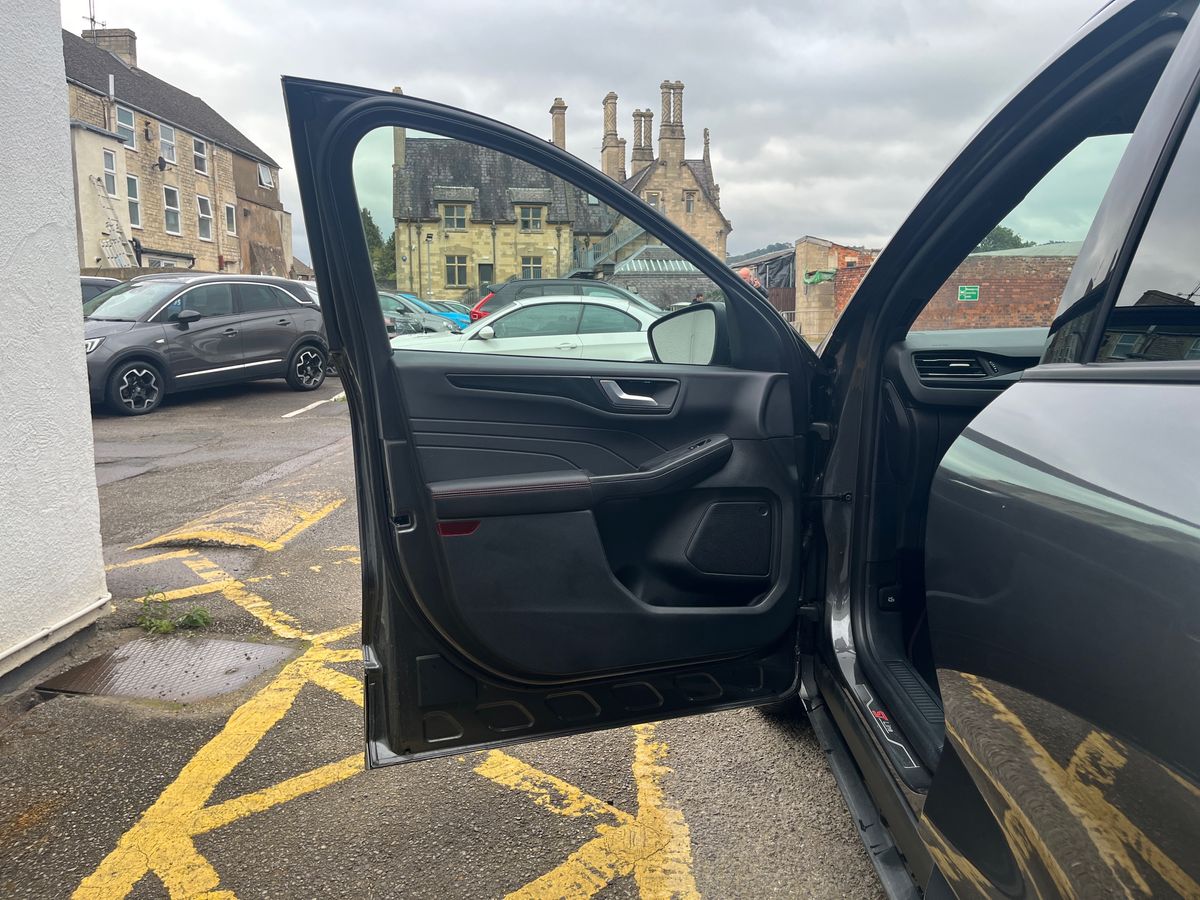 Used Ford Kuga 2023 for sale - 76172311: Photo 35