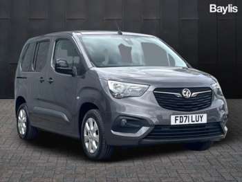 2022 - Combo 1.5 T Life SE 5-Door