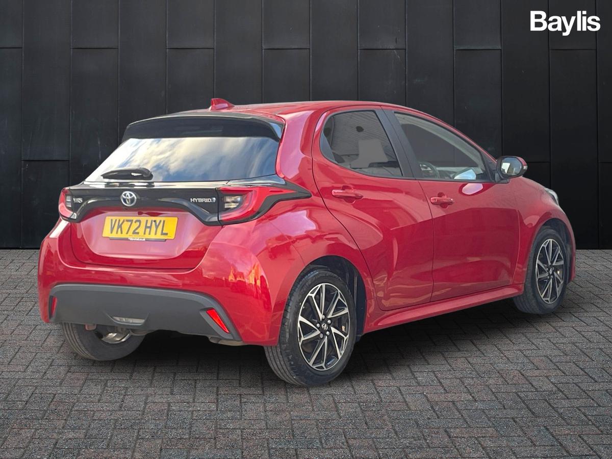 Used Toyota Yaris 2022 for sale - 76804121: Photo 2