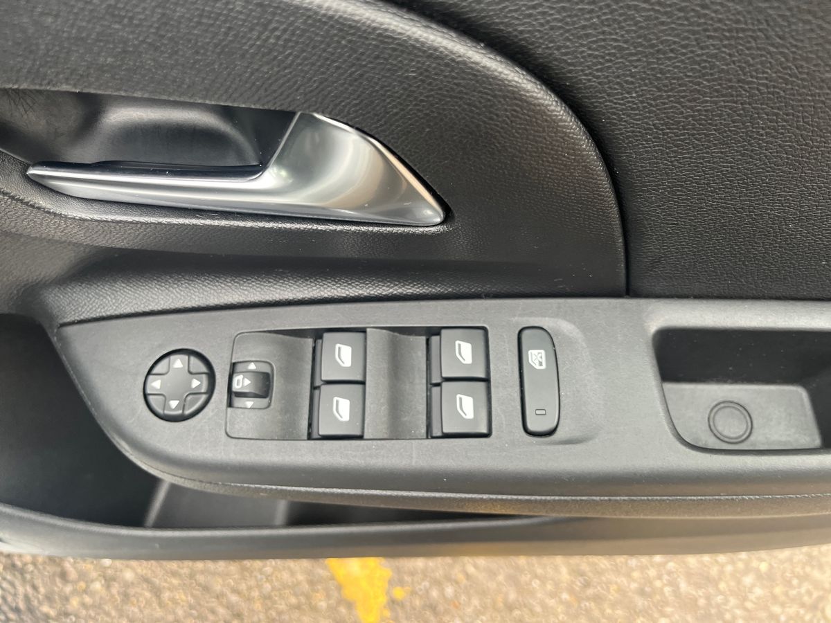 Used Vauxhall Corsa 2022 for sale - 76817898: Photo 17