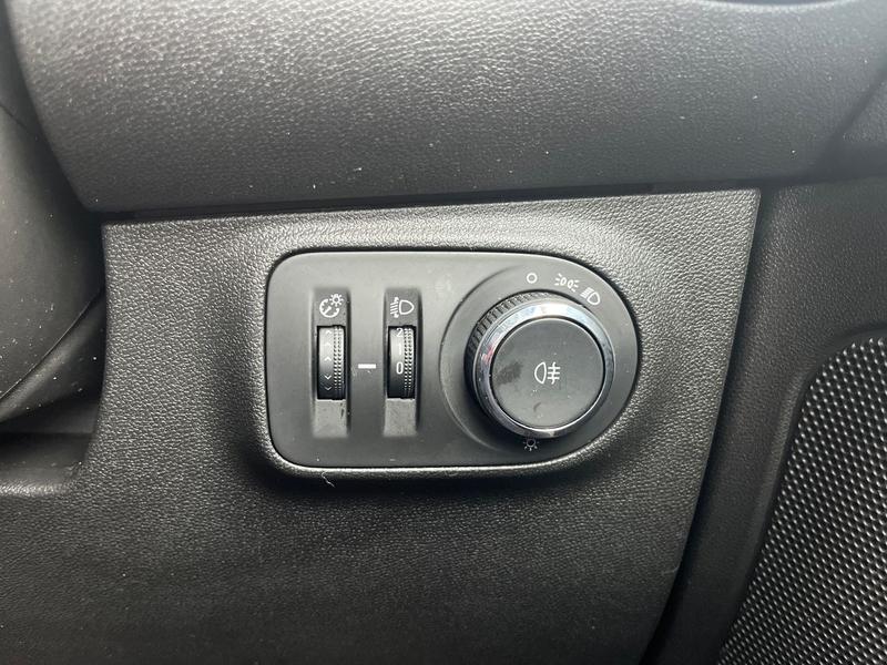 Used Vauxhall ADAM 2018 for sale - 77910518: Photo 19