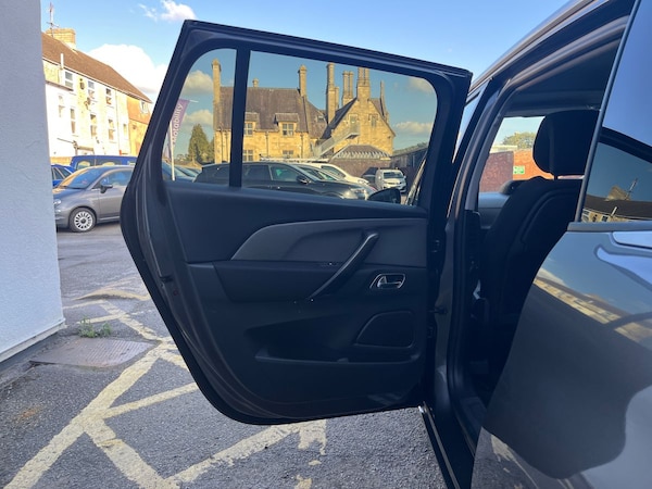 Used Citroen C4 Grand Picasso 2022 for sale - 76074280: Photo 33