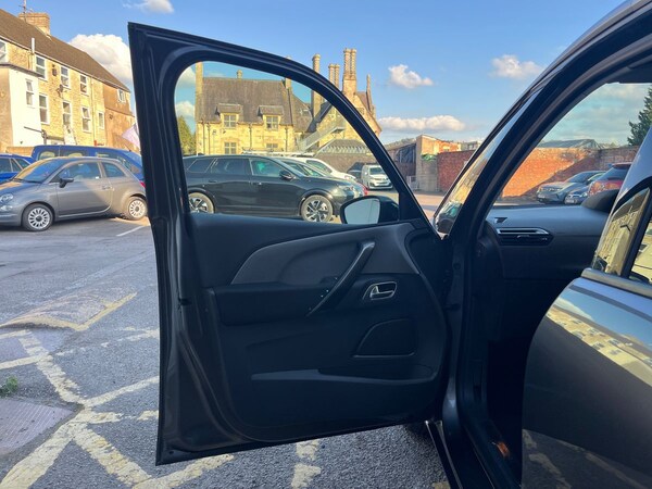 Used Citroen C4 Grand Picasso 2022 for sale - 76074280: Photo 34