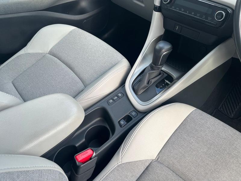 Used Toyota Yaris for sale - 77901174: Photo 15