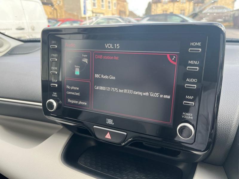 Used Toyota Yaris for sale - 77901174: Photo 18