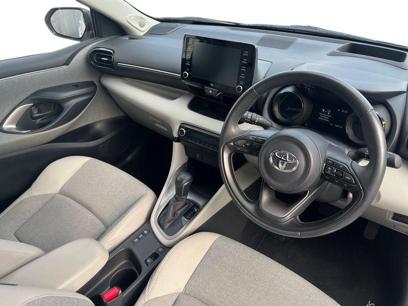 Used Toyota Yaris for sale - 77901174: Photo 3