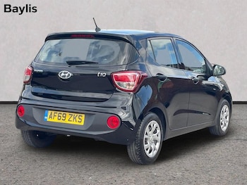Used Hyundai i10 2019 for sale - 78463010: Photo