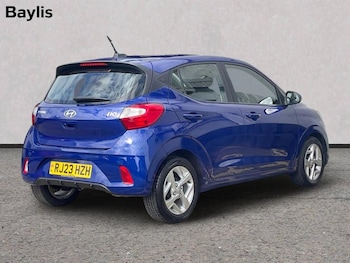 Used Hyundai i10 2023 for sale - 78805104: Photo