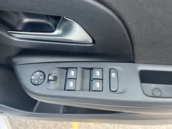 Used Vauxhall Corsa 2023 for sale - 76007612: Photo 17