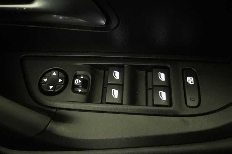 Used Peugeot 2008 2025 for sale - 76420580: Photo 18