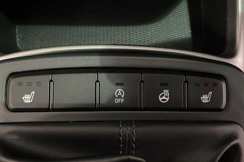 Used Hyundai i10 2020 for sale - 77471332: Photo 29