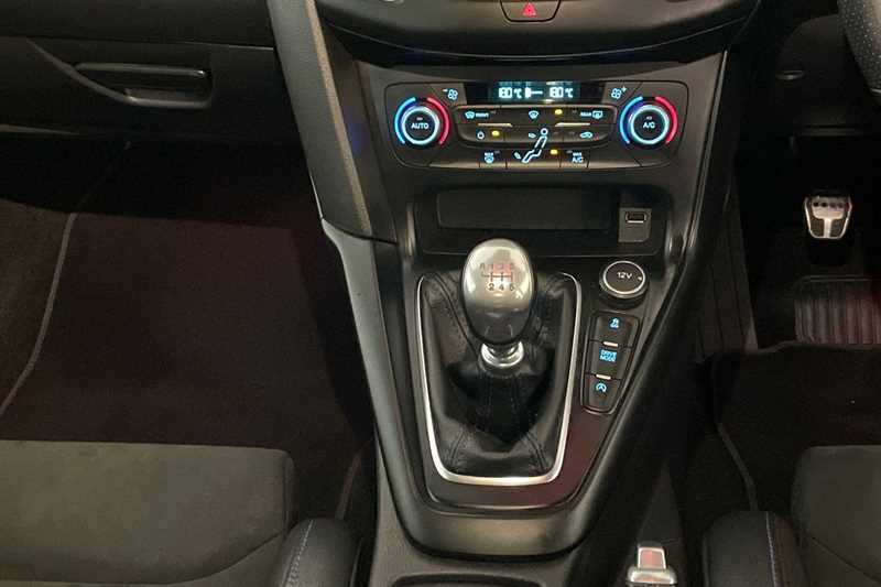 Used Ford Focus 2016 for sale - 76501705: Photo 16