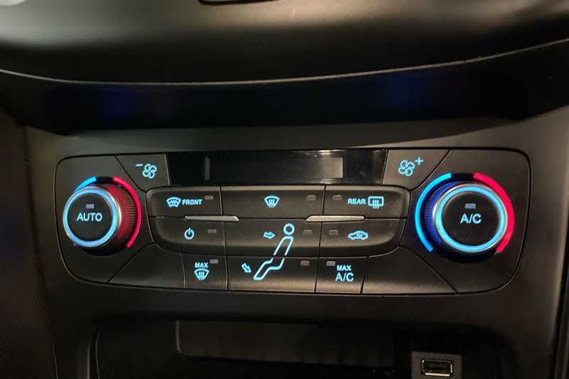 Used Ford Focus 2016 for sale - 76501705: Photo 17