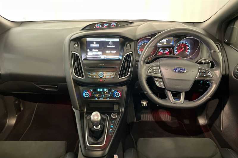 Used Ford Focus 2016 for sale - 76501705: Photo 2