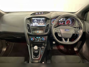 Used Ford Focus 2016 for sale - 76501705: Photo