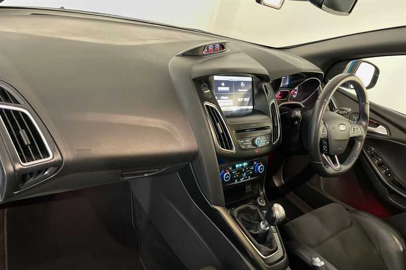 Used Ford Focus 2016 for sale - 76501705: Photo 6