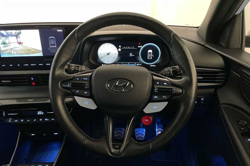 Used Hyundai i20 2023 for sale - 76842369: Photo 2