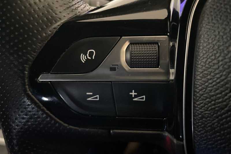 Used Peugeot 5008 2018 for sale - 77740213: Photo 21