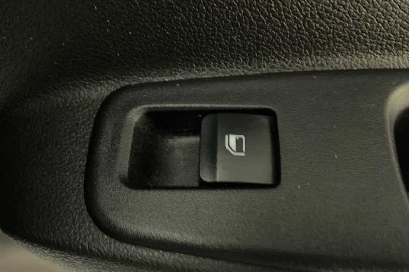 Used Hyundai i10 2023 for sale - 76096126: Photo 35