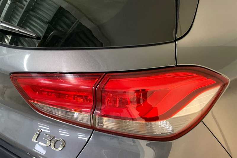 Used Hyundai i30 2018 for sale - 76311739: Photo 37