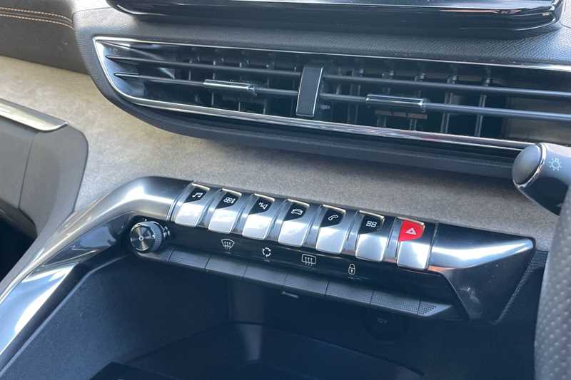 Used Peugeot 3008 2022 for sale - 77841760: Photo 15