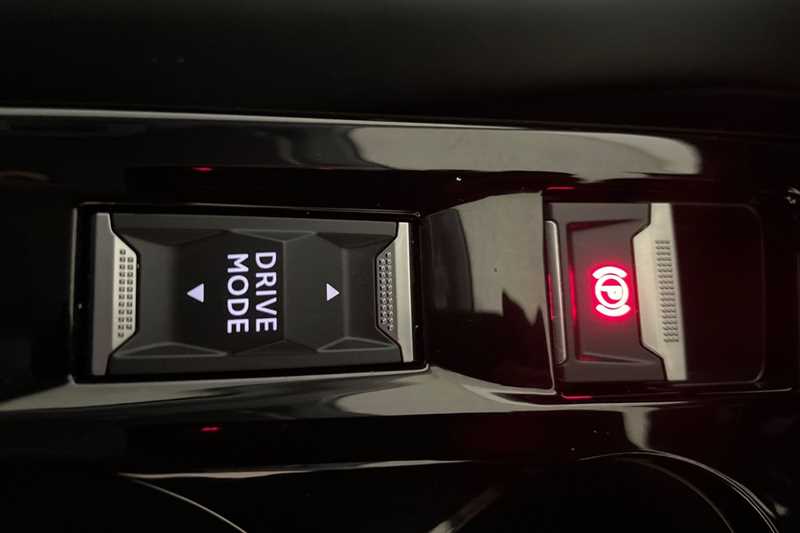 Used Peugeot 208 2023 for sale - 77146265: Photo 32