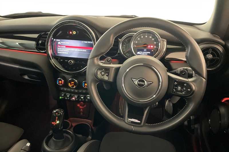 Used MINI Hatch 2022 for sale - 76731825: Photo 2