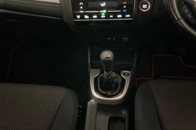 Used Honda Jazz 2017 for sale - 76501700: Photo 15