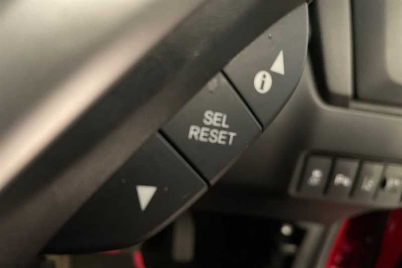 Used Honda Jazz 2017 for sale - 76501700: Photo 26