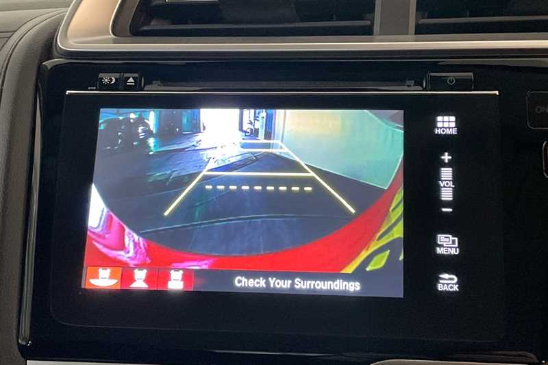 Used Honda Jazz 2017 for sale - 76501700: Photo 5