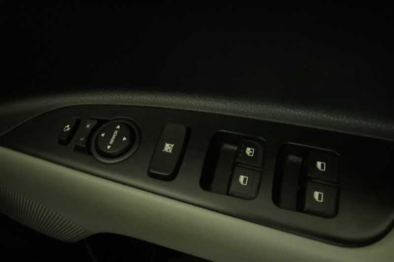 Used Kia Stonic 2020 for sale - 77428393: Photo 18