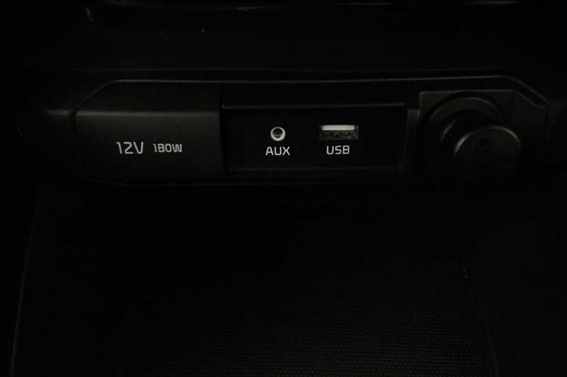 Used Kia Stonic 2020 for sale - 77428393: Photo 29