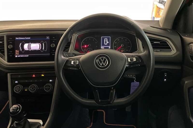 Used Volkswagen T-Roc 2021 for sale - 77471693: Photo 2