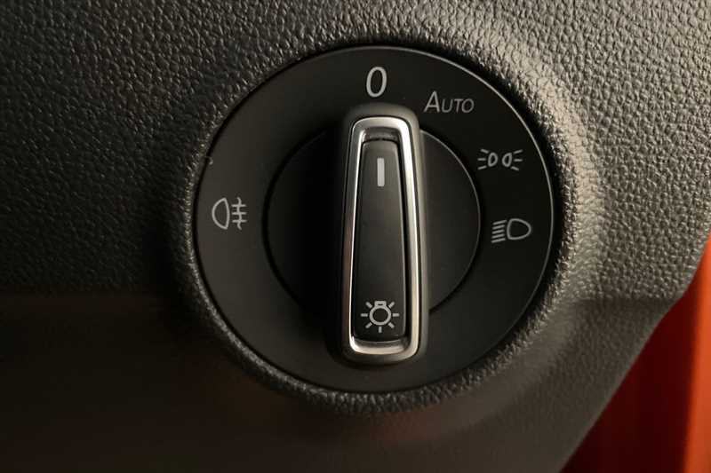 Used Volkswagen T-Roc 2021 for sale - 77471693: Photo 27