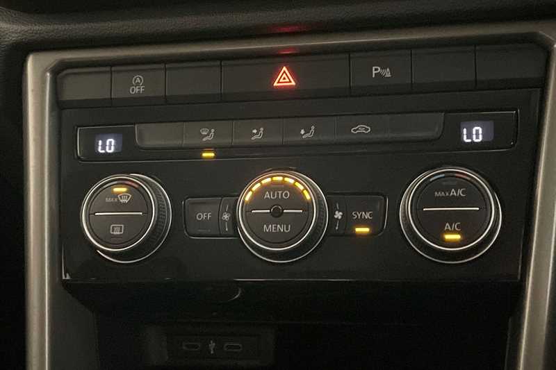 Used Volkswagen T-Roc 2021 for sale - 77471693: Photo 7