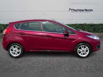 Used Ford Fiesta 2015 for sale - 79647889: Photo