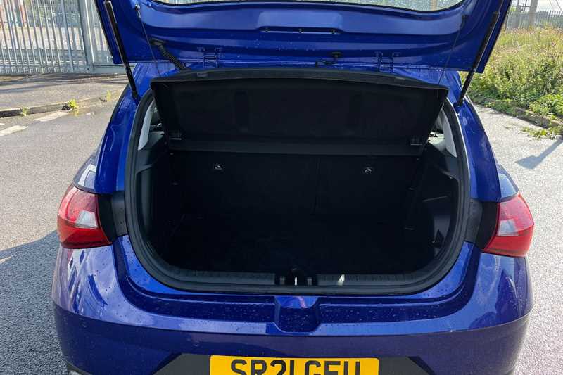 Used Hyundai i20 2021 for sale - 76773589: Photo 24