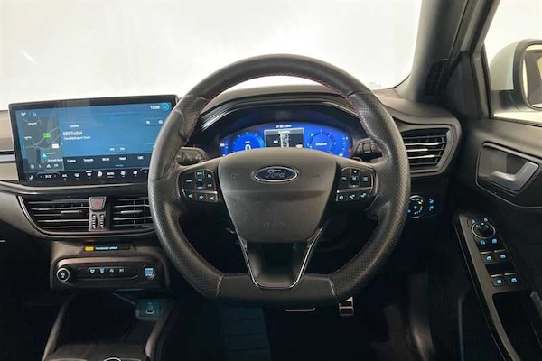 Used Ford Focus 2022 for sale - 76229616: Photo 11