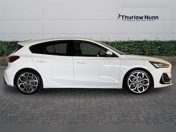 Used Ford Focus 2022 for sale - 76229616: Photo 2