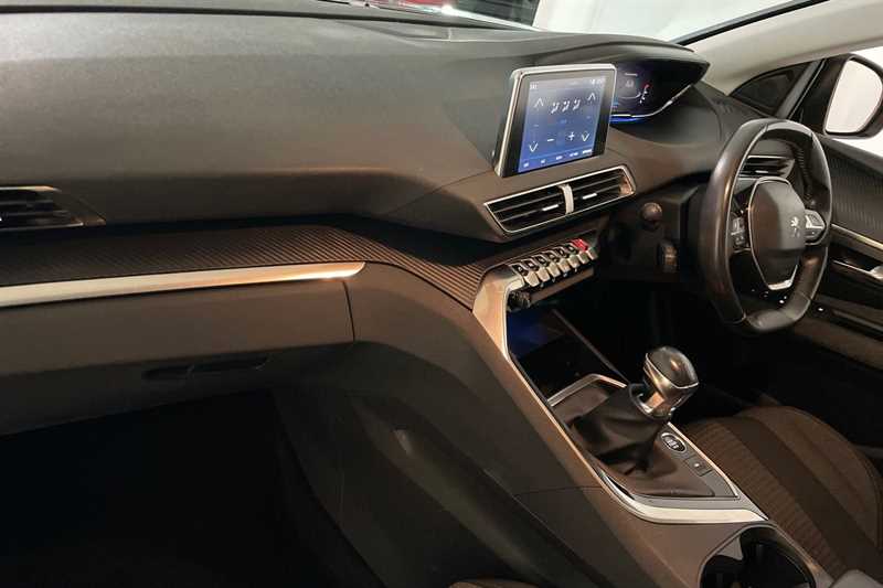 Used Peugeot 3008 2022 for sale - 77146068: Photo 17