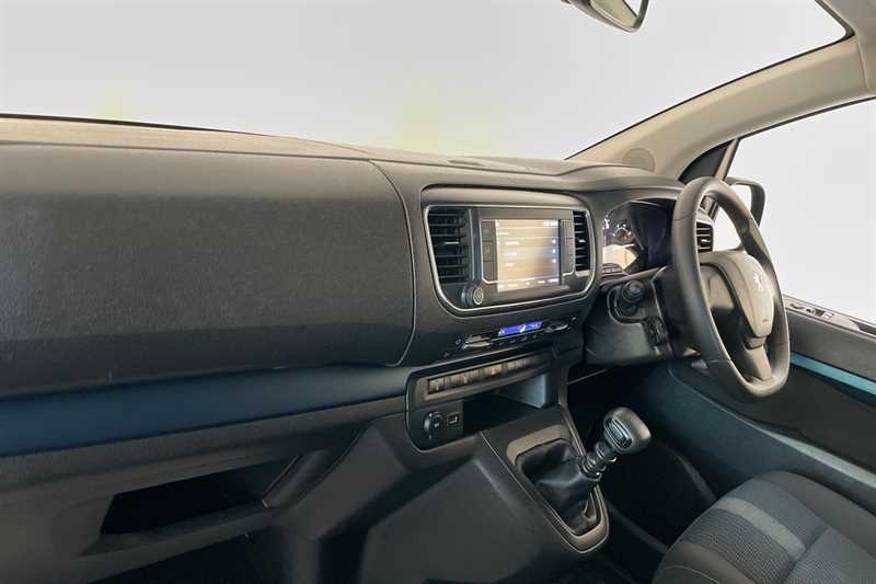 Used Peugeot Traveller 2020 for sale - 76593836: Photo 16
