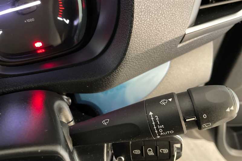 Used Peugeot Traveller 2020 for sale - 76593836: Photo 26