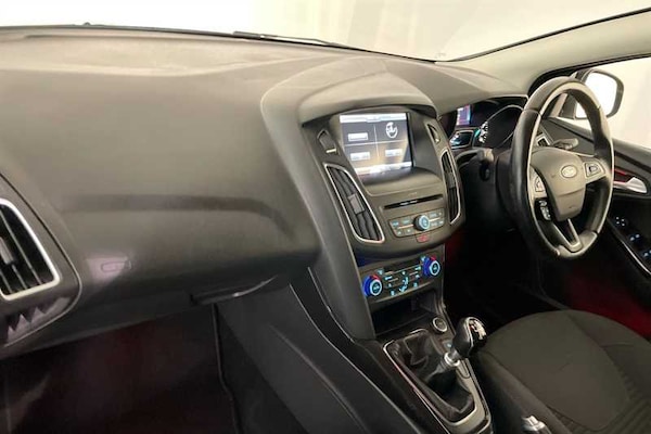 Used Ford Focus 2016 for sale - 76297747: Photo 16