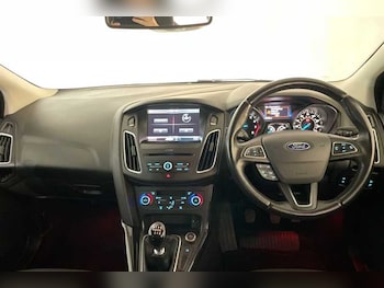 Used Ford Focus 2016 for sale - 76297747: Photo 2