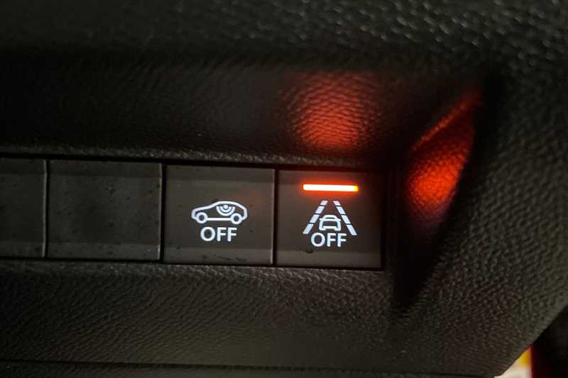 Used Peugeot 2008 2022 for sale - 76475220: Photo 27